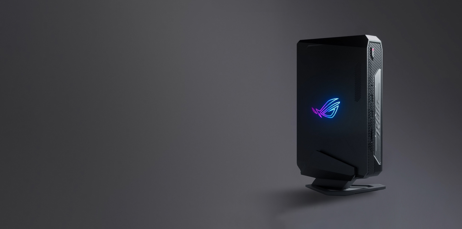Vertically ROG NUC image with product specifications