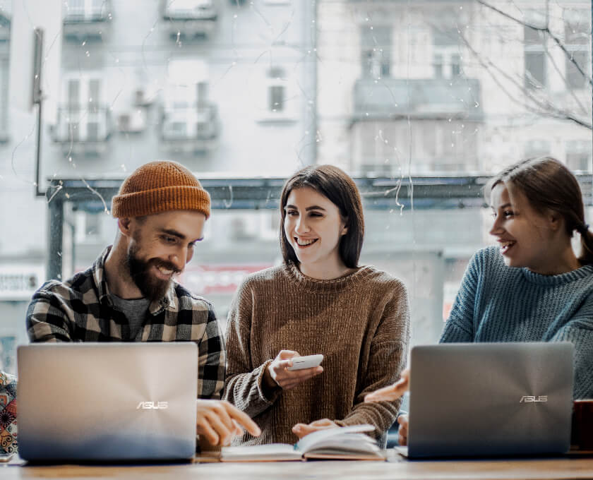 The upgraded ASUS Instant Guard provides a one-click secure VPN that can easily be shared with friends and family.