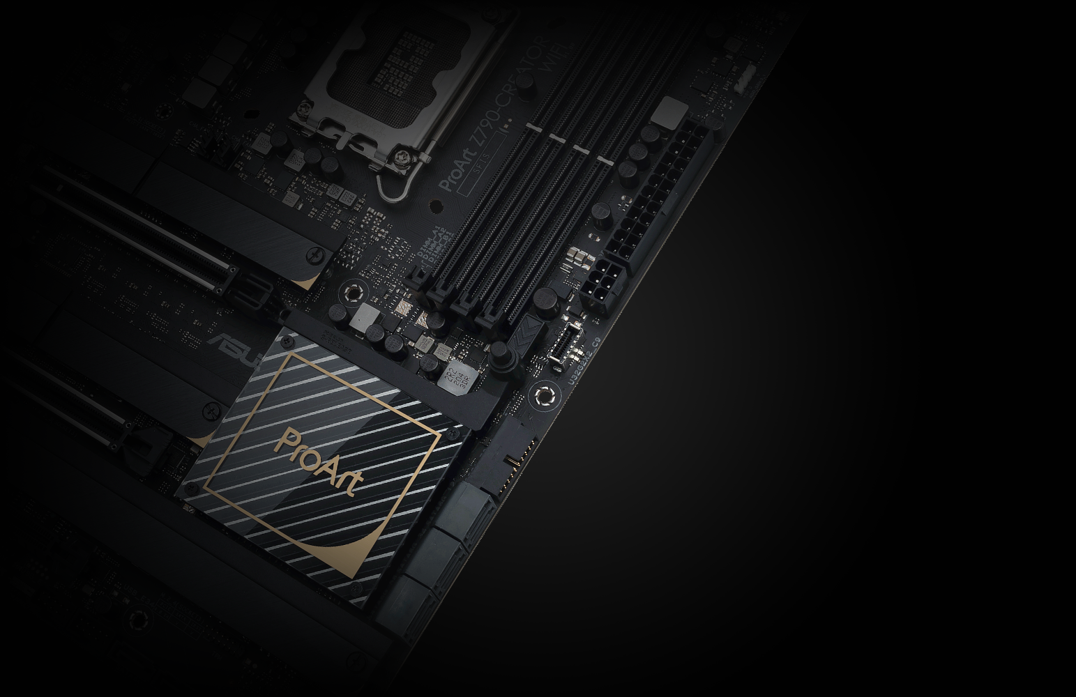 ProArt Z790-Creator WiFi features a USB 3.2 Gen 2x2 Type-C front-panel connector with Quick Charge 4+